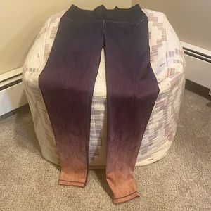 Yoga pants. Ombré. Never worn. Size small